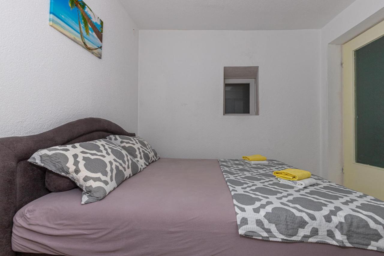 Apartmani Gabrijela Crikvenica Exterior foto