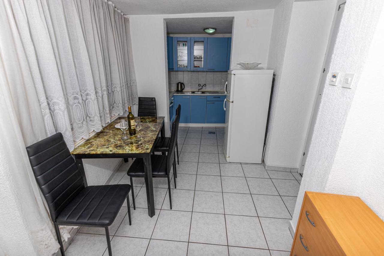 Apartmani Gabrijela Crikvenica Exterior foto